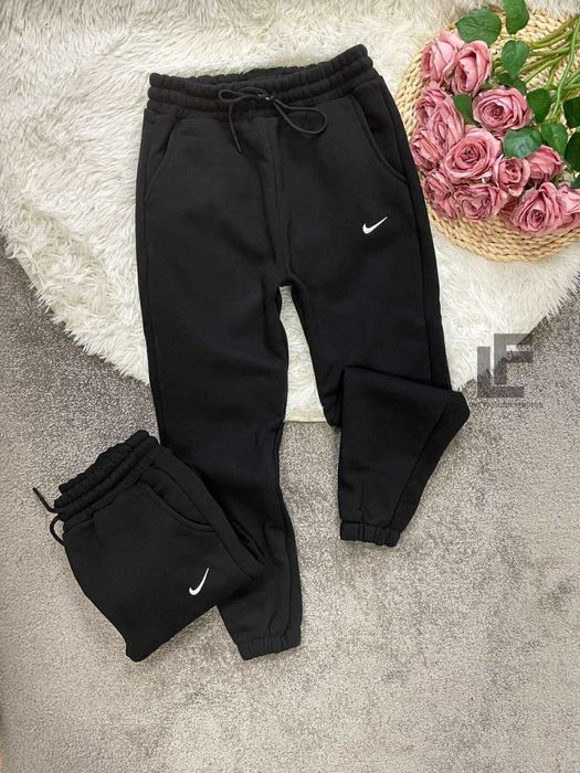 НОВО! Ватирано долнище Nike, Лимитирани бройки