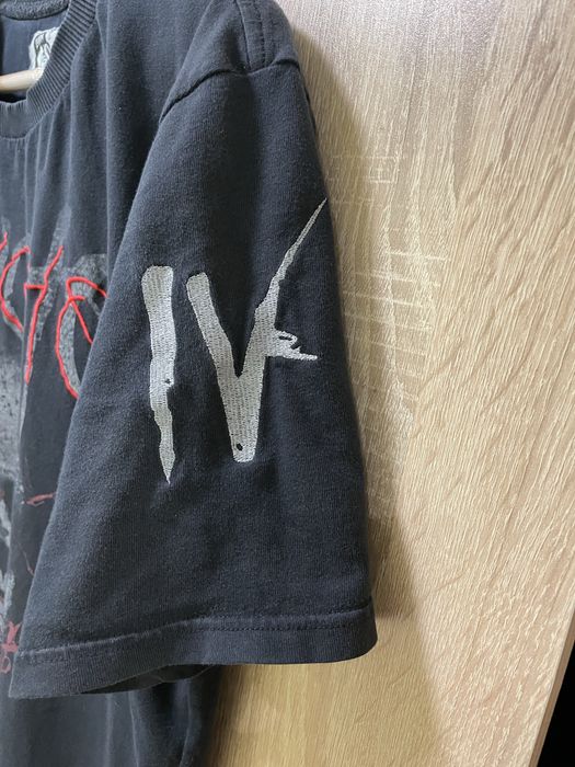 Продавам дрехи на Luda