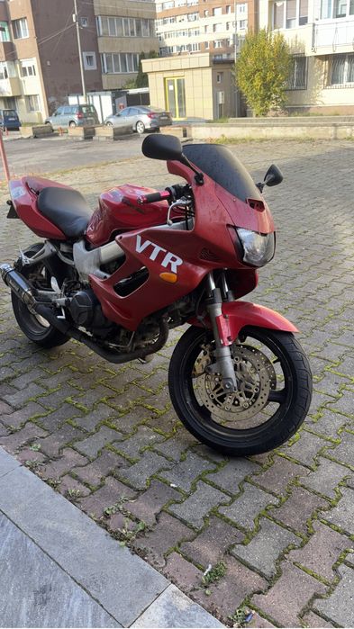 Honda vtr 1000 cmc