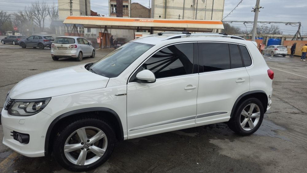 VW Tiguan 2.0 tdi R-line