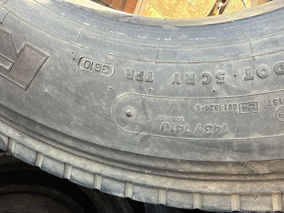 Anveloep Second-Hand 265 70 19,5 Camion