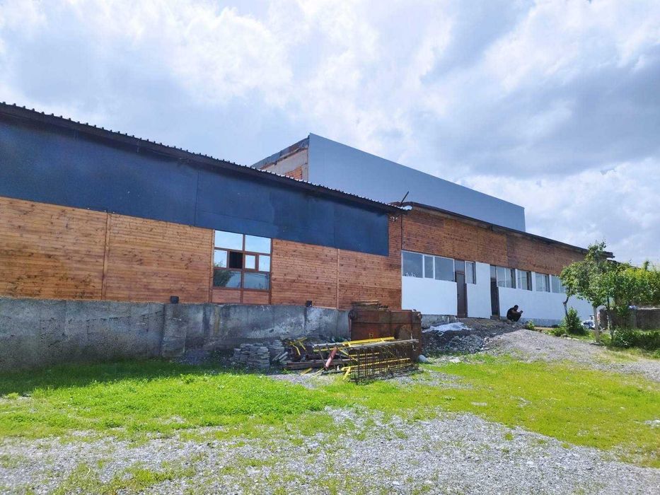 Дава се под наем Склад в Банско - 2000 кв.м за 178.5 € - Снимка #1