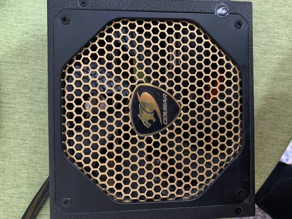 Блок питания Cougar GX1050