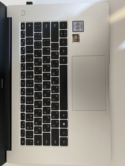 Продам ноутбук huawei matebook d15