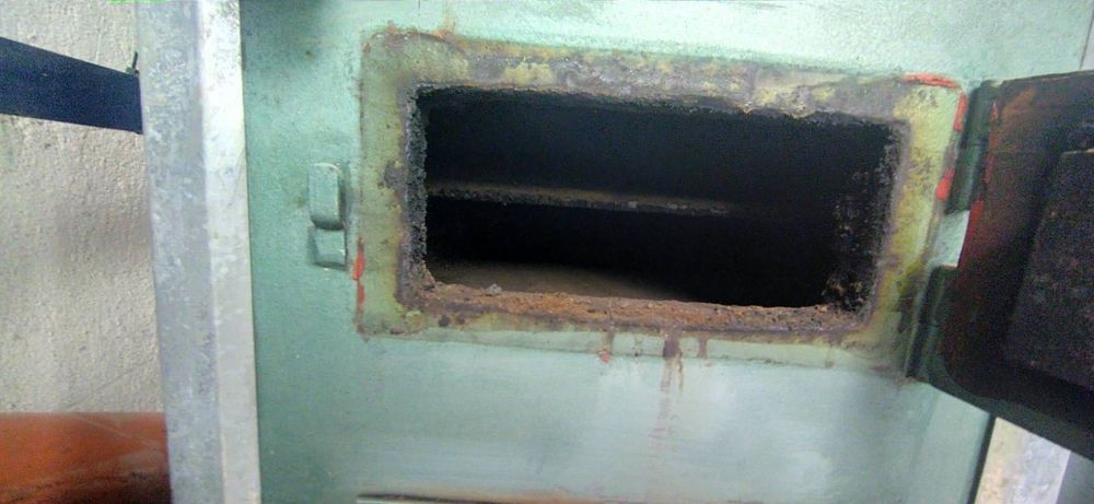 Продавам котел на пелети