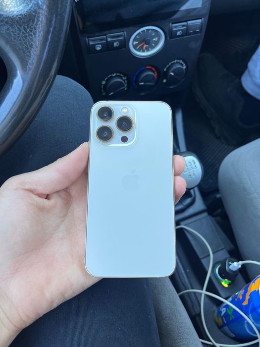 Продам Айфон 13про
