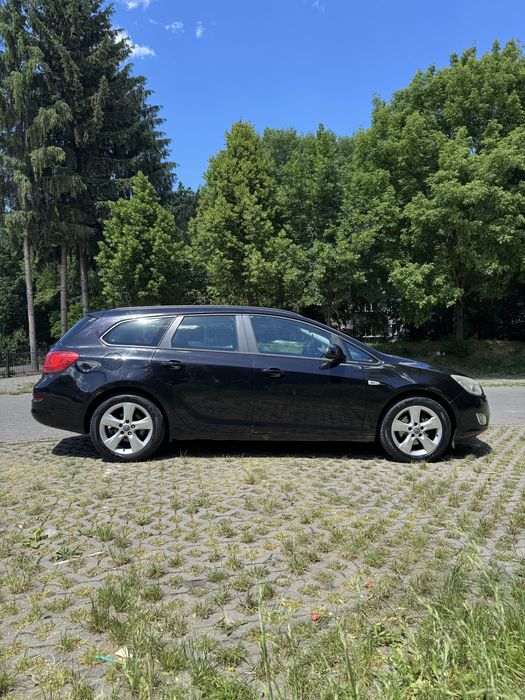 OPEL Astra 2011 — imagine 2
