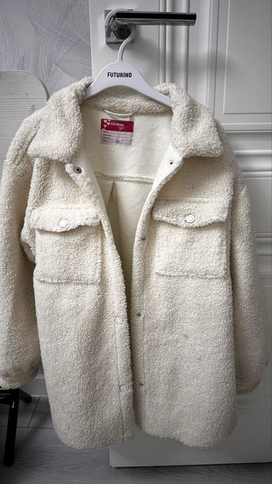 Продам куртки для девочек