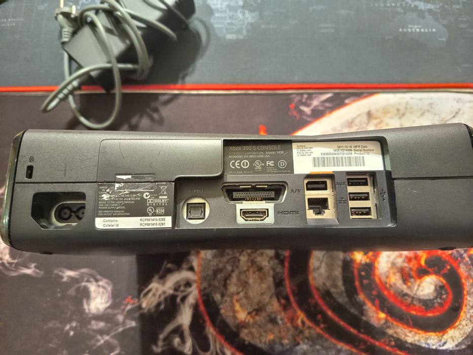 Consola Xbox 360 Slim 250 GB HDD