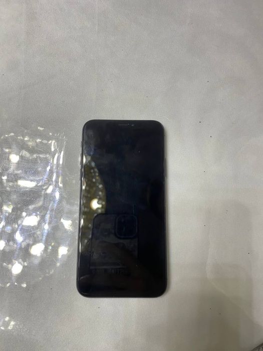 Iphone x sotiladi abmen 8+ yoki 11 ga