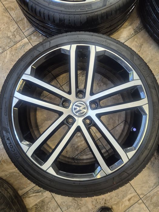 Оригинални джанти 18 цола  с гуми Vw Golf 7 5X112 57.1 7.5x 18ET49