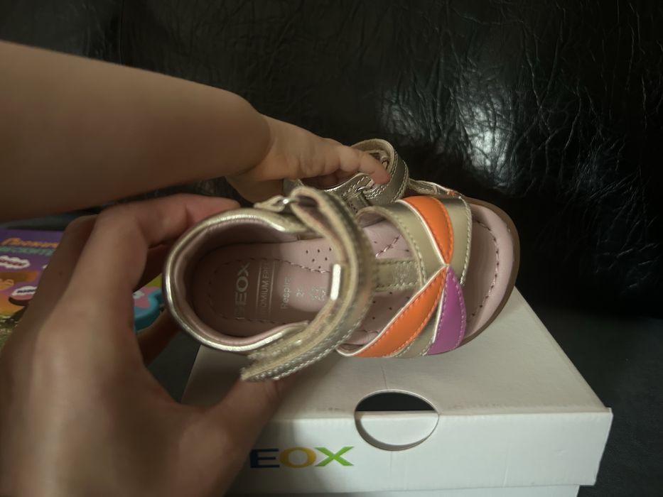 Geox сандали за момиче