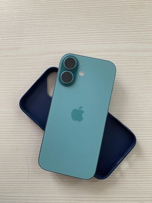 Айфон 16 с гарантией