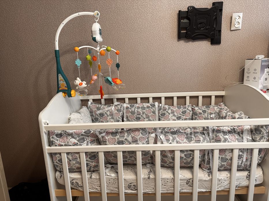 Продам детскую кроватку