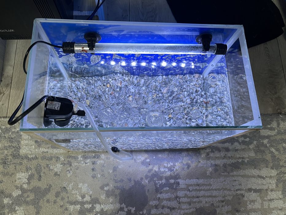 Продам аквариум 25л дешево