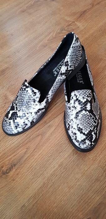 Новые лоферы 38 размер