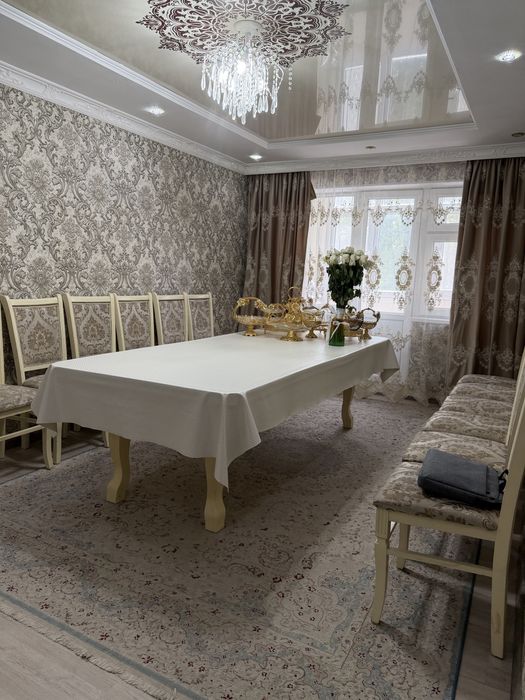 Стол с стульми состяния отличное