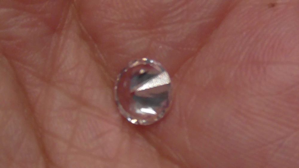 Продам Бeлый Бриллиаnт