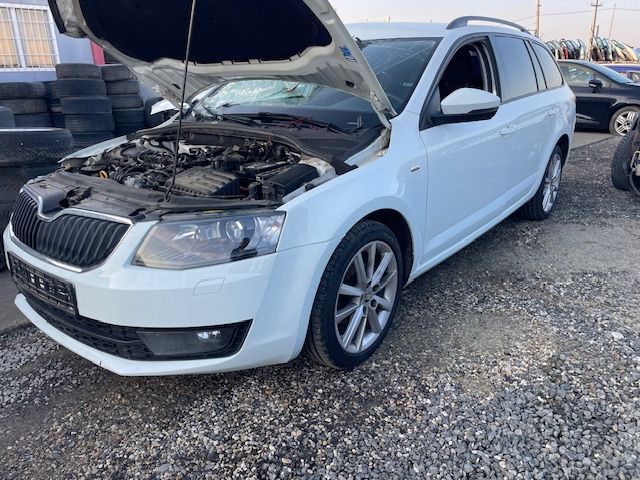 Dezmembrez Skoda Octavia 3 Combi 2016 1.6 CXX euro 6 Xenon