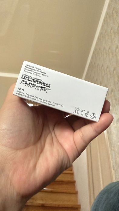 Apple AirPods 4 Новый