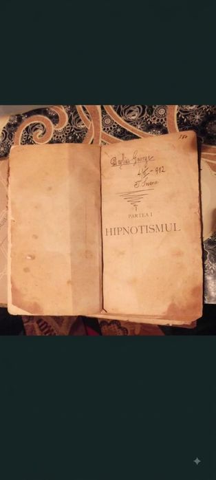 Carte de hipnoza si magie