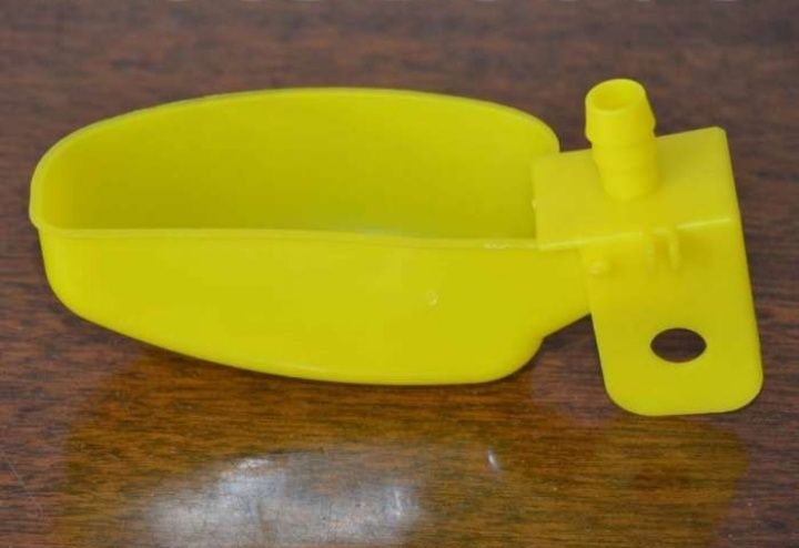 Поилка сатылады.