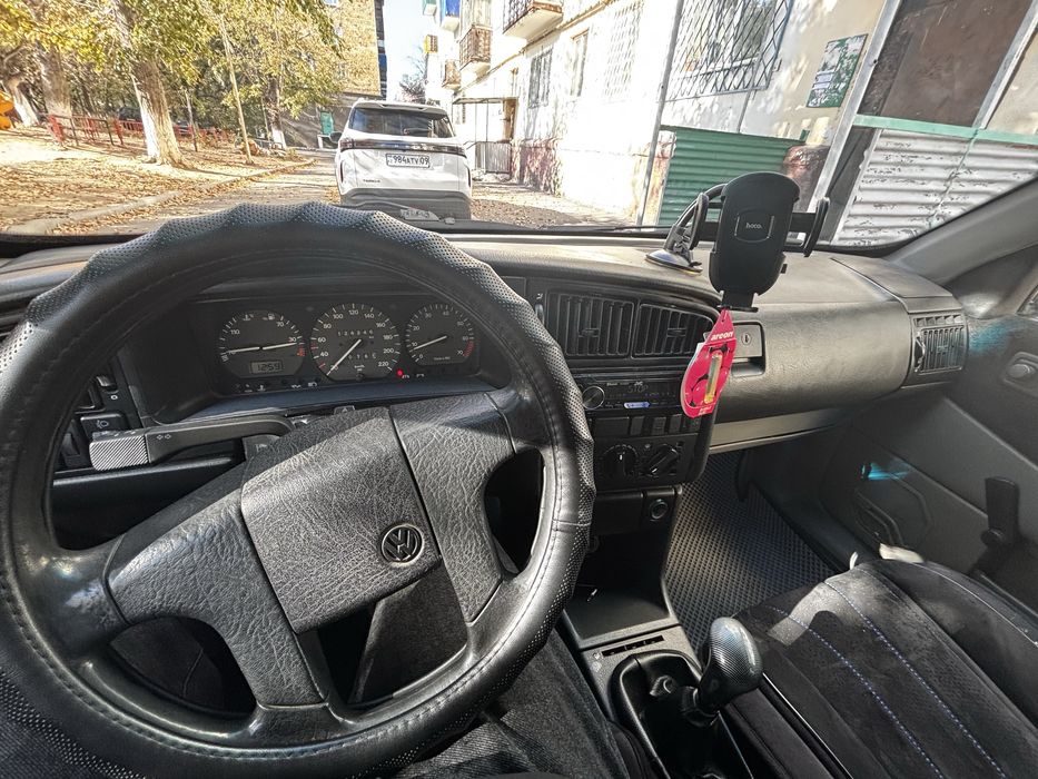 Volkswagen Passat B3 1990 год