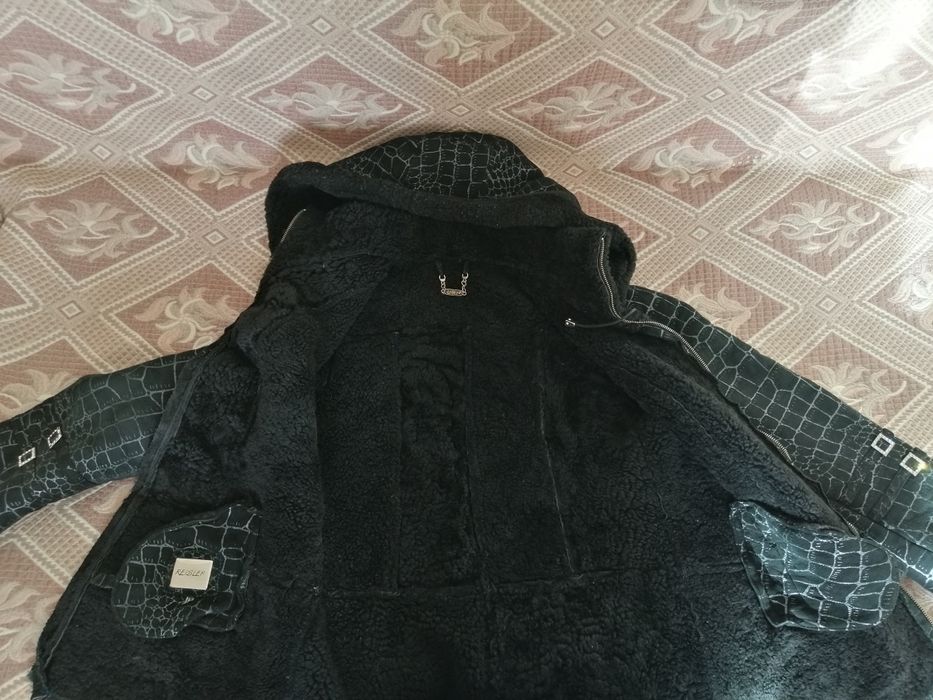 Продам дубленку REISLER.