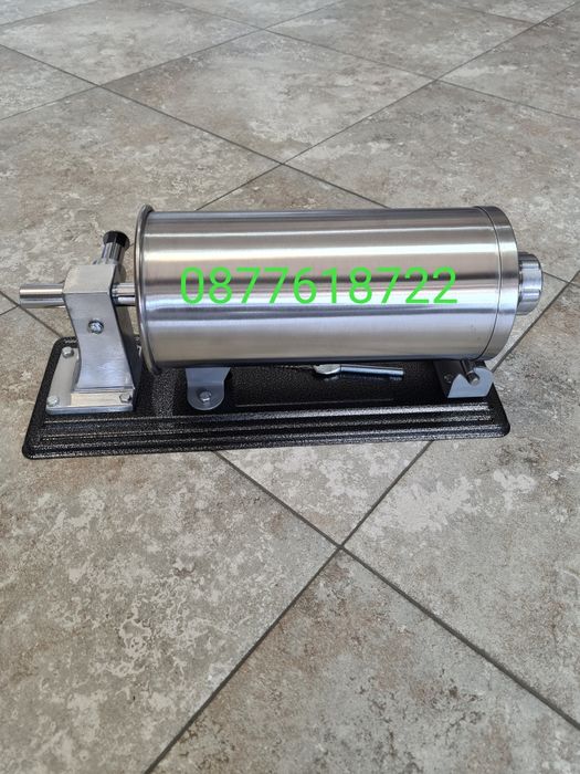 Пълначка за месо  хоризонтална 4л с метална стойка