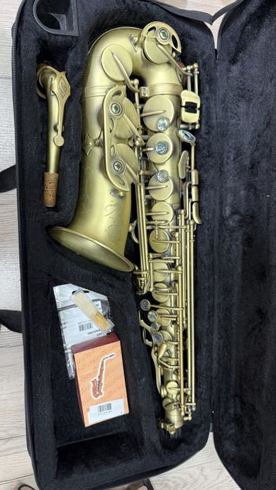 Продам саксофон альт Сельмер . Selmer