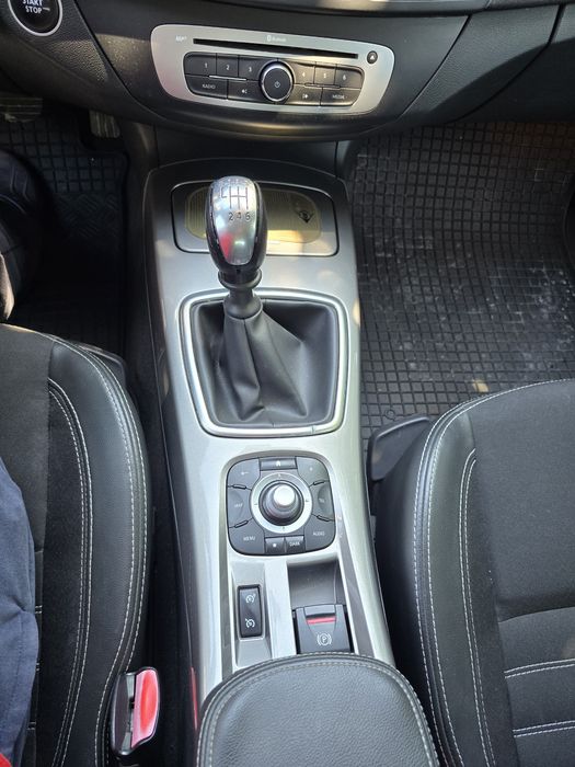 Se vinde Laguna 3,2014,1,5dci 110hp