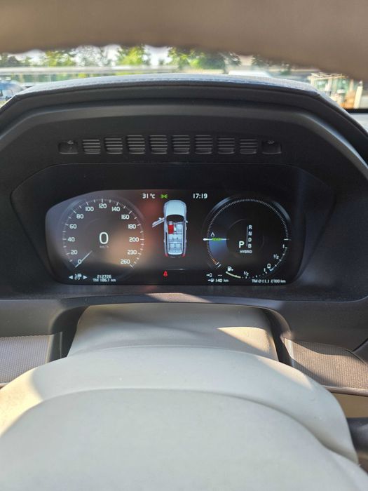 Auto Volvo XC90 T8