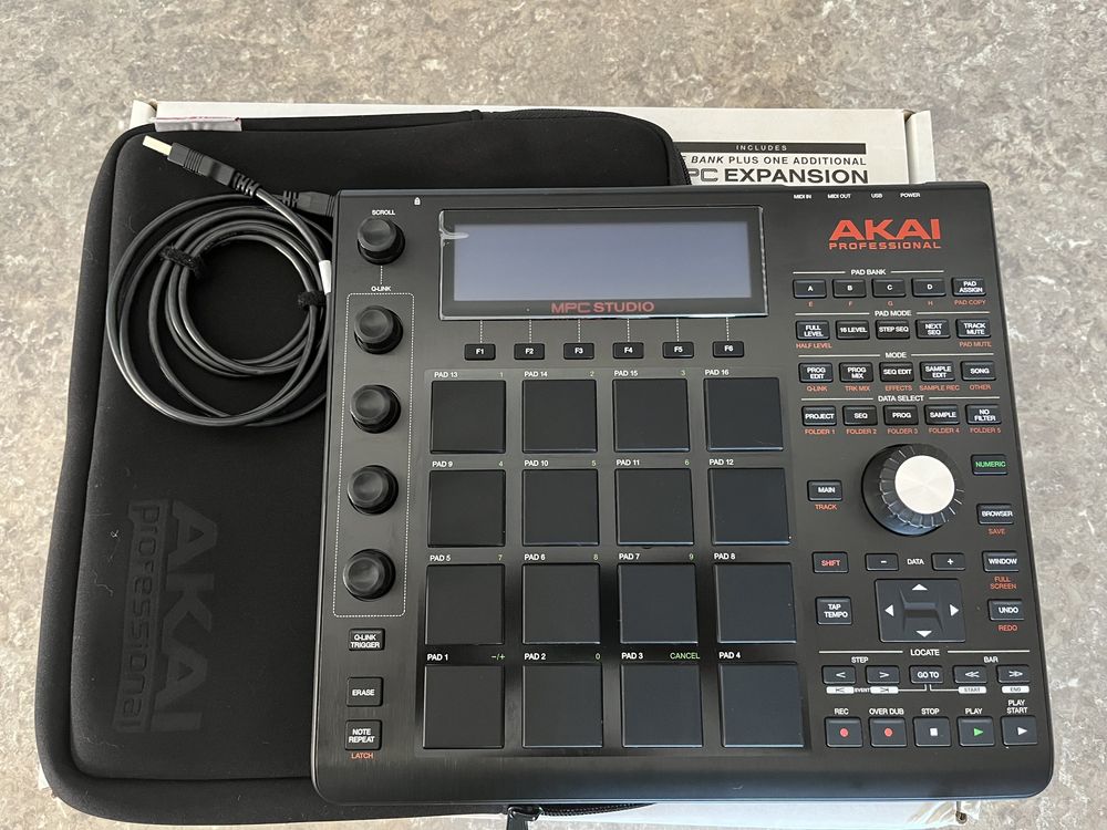 Akai MPC Studio Black Edition гр. София Бояна • 