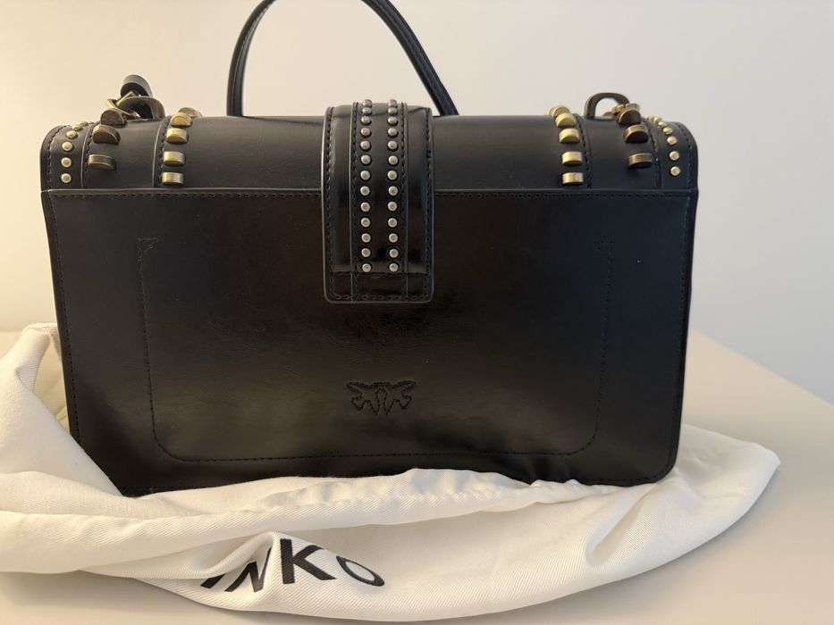 PINKO Geanta neagra din piele cu detalii metalice