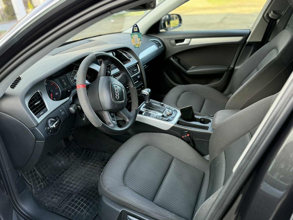 Vând Audi A4 B8 2.7 2011