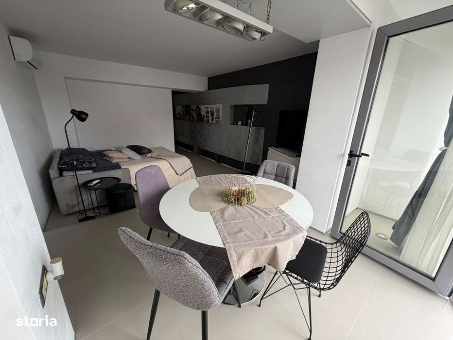 Studio Centru, etaj 3, modern