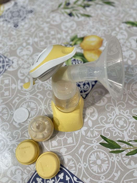 Ручной молокоотсос Medela