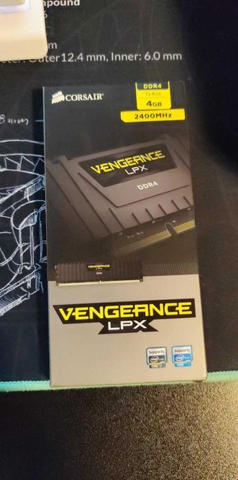 Рам памет 4 GB 2400 Mhz