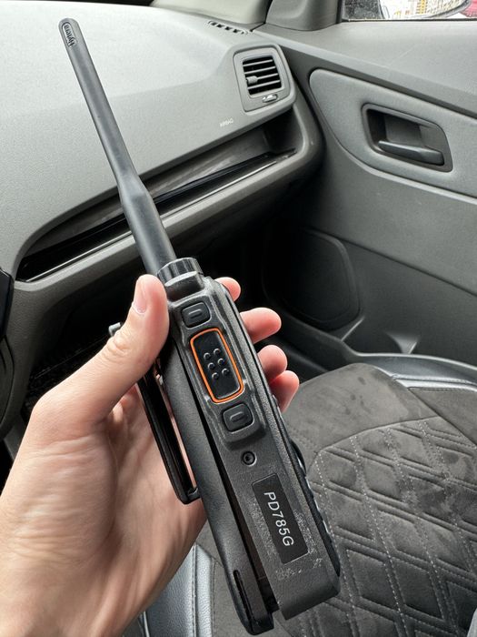 Продам рацию Hytera PD785G