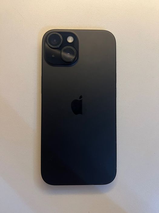 Продам iPhone 15 128 black