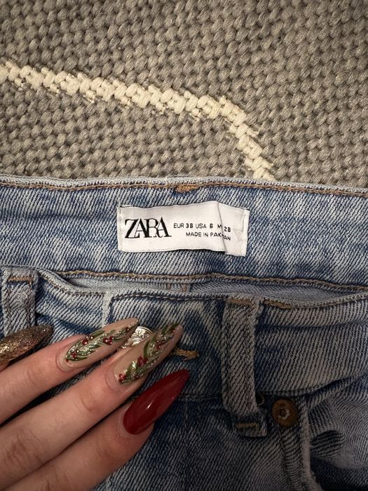 Продавам 3 чифта дънки без никакви забележки