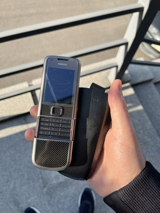 Nokia 8800 Art Carbon