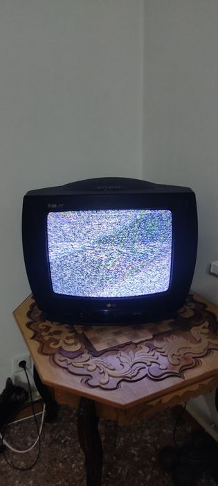 Продам телевизор