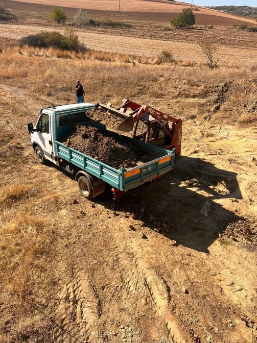 De închiriat miniexcavator! Lucrări rapide și eficiente!