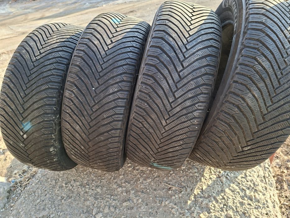 Продам шины 215/60/16 мишелин