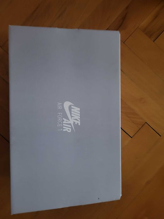 Чисто нови Nike Air Force 1