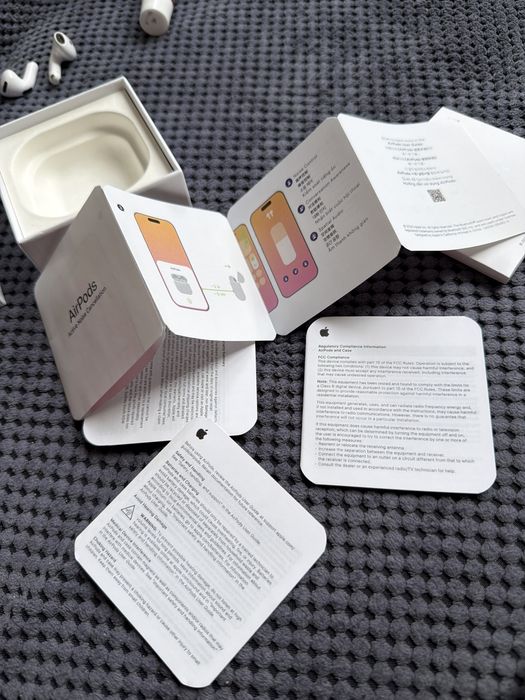 Airpods 4  само слушалки без кутия