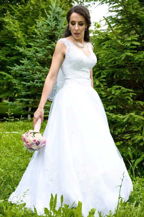 Vand rochie de mireasa