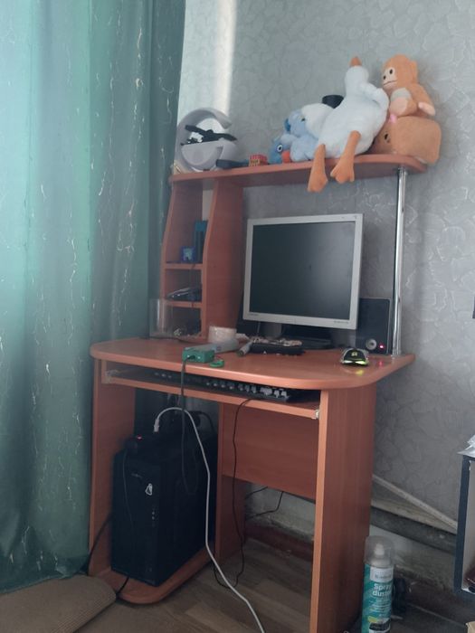 компьютерный стол