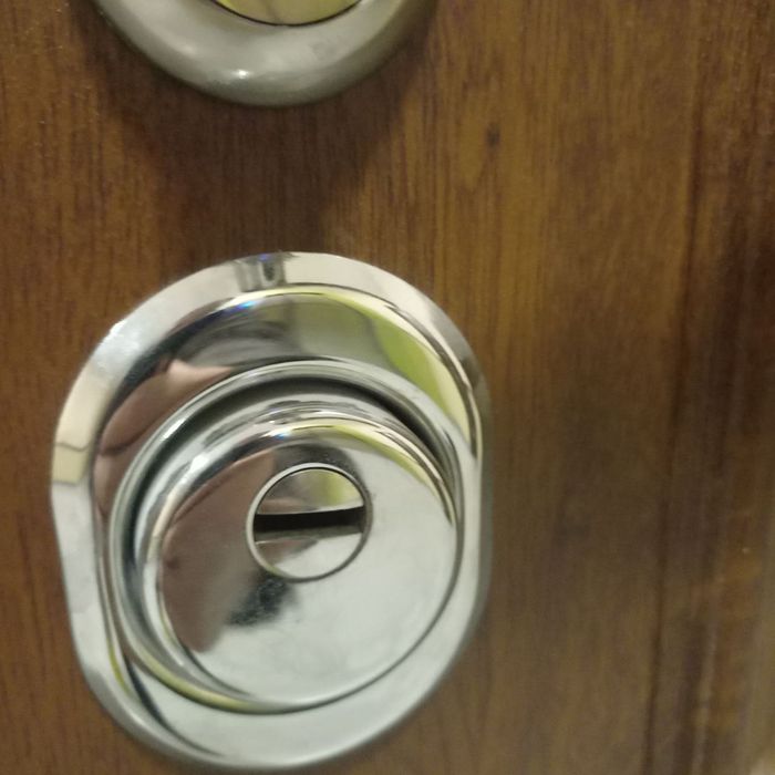 Ремонт Замок очиш установка замков Eshik remontВскрытие замков. Устано